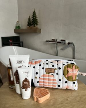 Świąteczna kosmetyczka - bombki