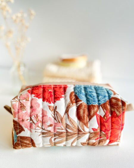 Kosmetyczka w kwiaty