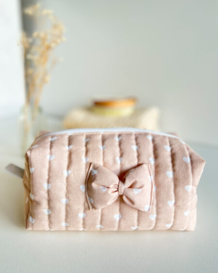 Kosmetyczka w serduszka