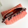 Kosmetyczka handmade z falbanką i haftem imienia, personalizacja na zamówienie